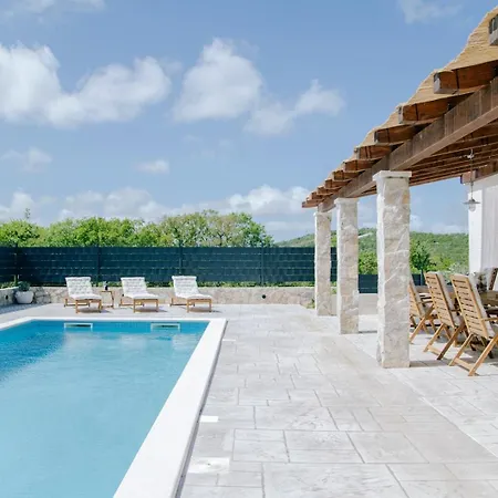 Villa New! Admiral: Your Idyllic Retreat In Rural Area Of Trogir Hinterland *